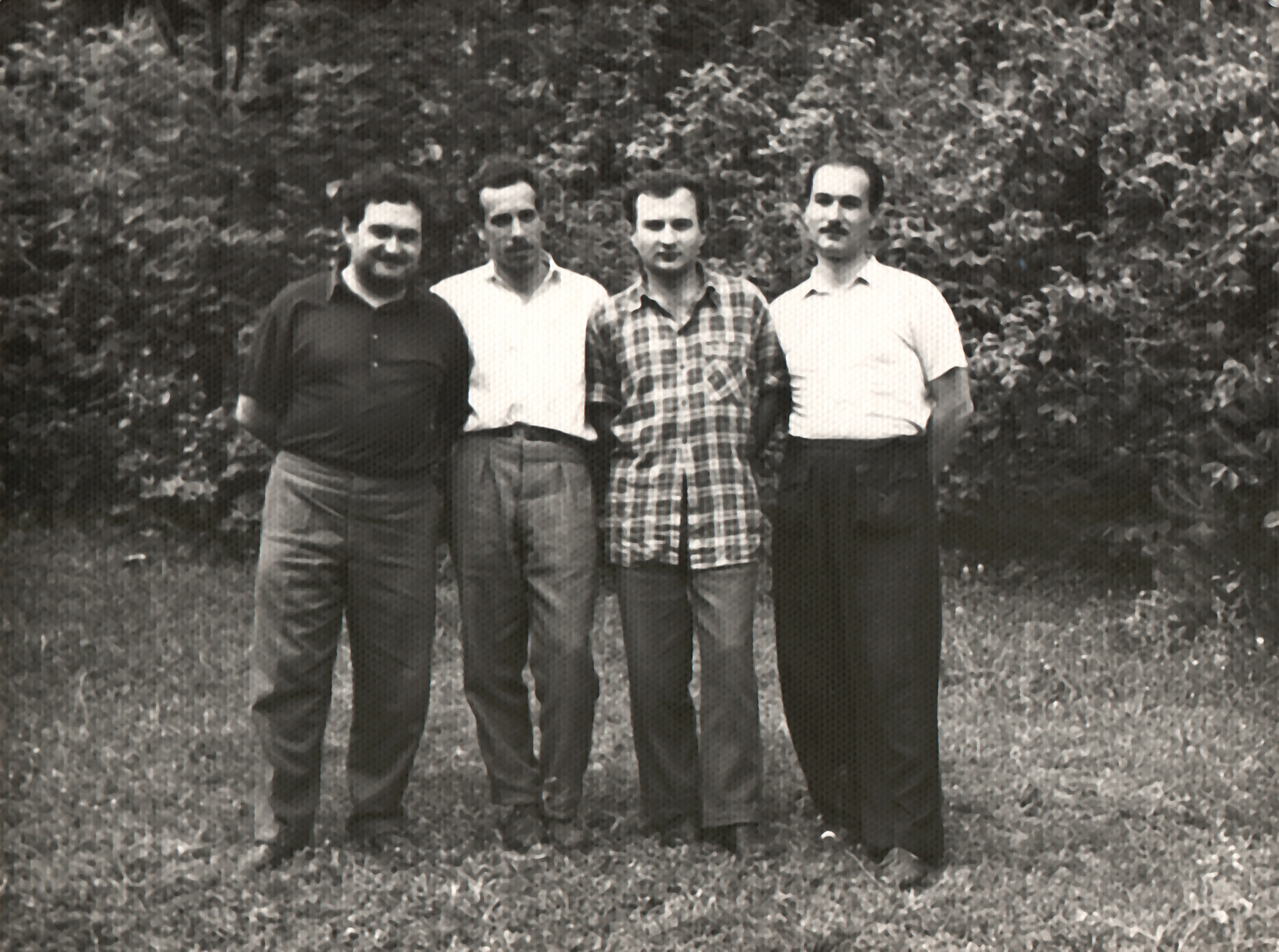 В Грузии (2-й слева, между Г. Мачавариани и Т. Гамкрелидзе), 1953 или 1954 г.