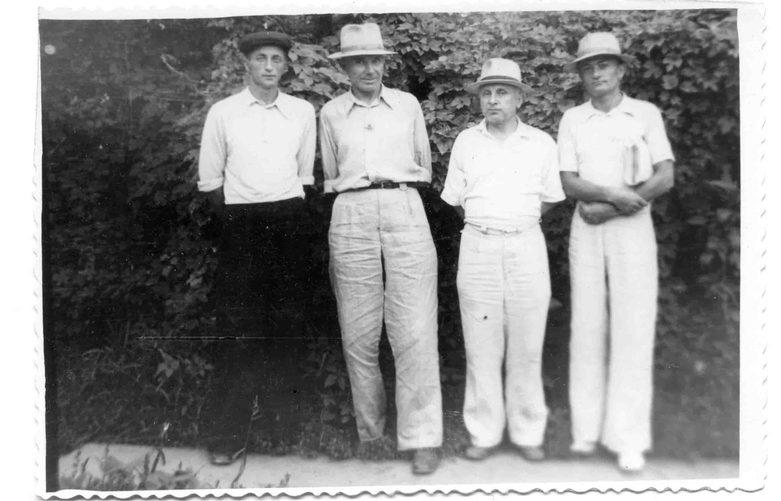 1950-60-е гг. Слева направо: (?), Ш.И. Микаилов, Е.А. Бокарев, Я.Г. Сулейманов