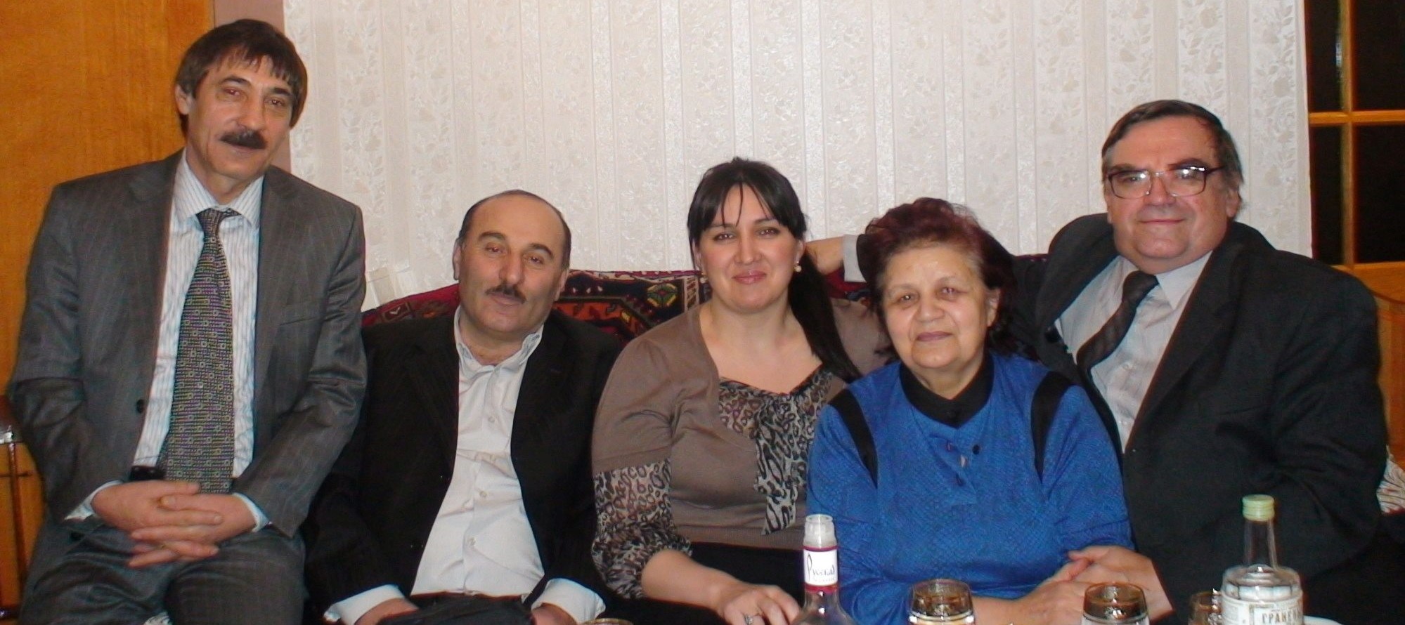 2009 г. М. Е. Алексеев (справа) и дагестанские коллеги из ИЯЛИ ДНЦ РАН, г. Махачкала